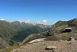 Pohled z průsmyku k jihu