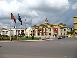 Radnice na Skanderbegově náměstí