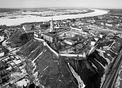 Dmitrij Medveděv: Tobolský kreml (2008), 1 725 000 amerických dolarů (51 miliónů rublů), charitativní aukce, leden 2010