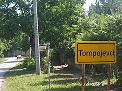 Příjezd do Tompojevců