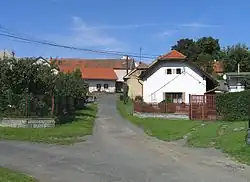 Náves v Mlékovicích