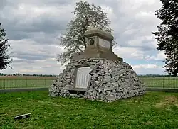 Tovačov, bojiště, ústřední pomník.jpg