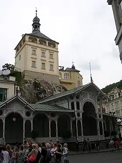 Zámecká věž s Tržní kolonádou