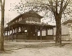Fotografie vozovny přibližně z roku 1892