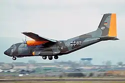 Transall C-160D německé Luftwaffe při přistání