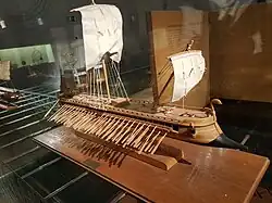 Model řecké trirémy z 6. století př. n. l.