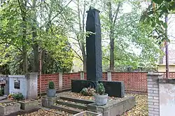 Trmice - pomník sovětských zajatců.jpg