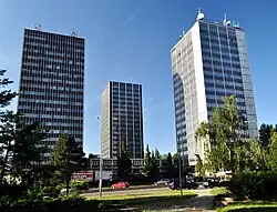 Trojice budov komplexu v původním stavu před rekonstrukcí