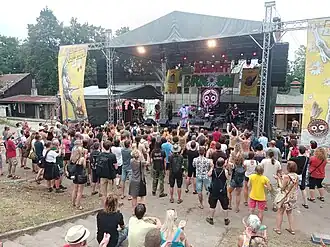 Hlavní scéna v roce 2020