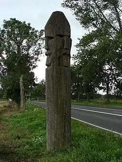 Triglav u vesnic Baszewice a Trzygłów v Západopomořanském vojvodství