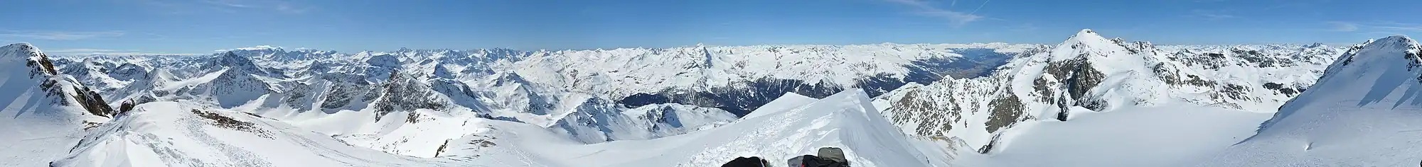 360°-Panorama z vrcholu Tschima da Flix