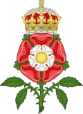 Stylizovaná olistěná růže s červenými plátky a bílým středem, nad ní královská koruna