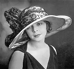 Manja Tzatschewa, 1922