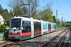 Tramvaj typu ULF B1 ve vídeňské čtvrti Liesing