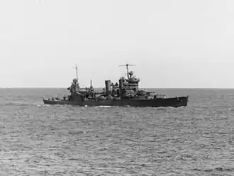 USS Astoria zachycená 6. srpna 1942