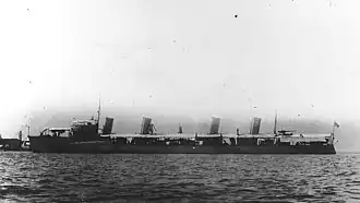 USS Bainbridge v asijském přístavu (cca 1915-1916)
