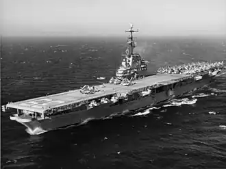 USS Lake Champlain v roce 1960