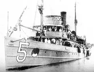 USS Tanager (AM-5) během vědecké expedice v roce 1923