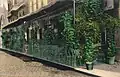 Průčelí restaurace s letní předzahrádkou – kolem roku 1910