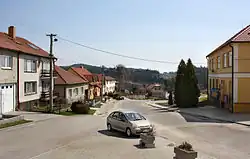 Náves v Uhřínově