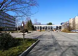 Hlavní náměstí v kampusu České zemědělské univerzity v Suchdole