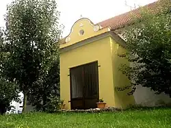 Výklenková kaplička při čp. 109 (Nové Hrady).JPG