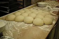 2/9 Bochánky těsta na dělení