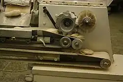 5/9 Lisováním vzniká charakteristický tvar housky