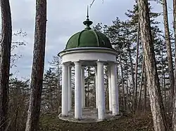 Všenory - gloriet (1).jpg