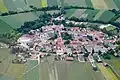 Letecký snímek Pettendorfu