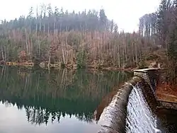 Vodní plocha a hráz