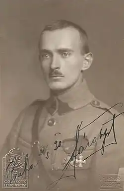 V legionářské uniformě (květen 1920)