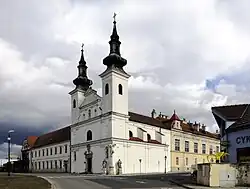 Valtice, klášter Milosrdných bratří.jpg