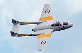 Vampire T.11 na Cotswold Air Show