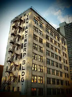 Rámování vinětací - ztmavením okrajů snímku