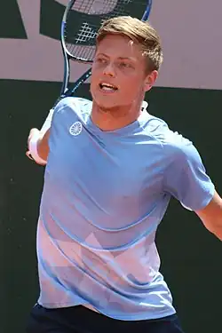 Tim van Rijthoven v kvalifikaci French Open 2022