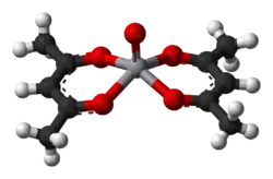 Model molekuly komplexu VO(acac)2