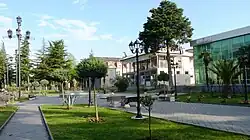 Ulice Tavisupleba (svobody) ve Vani