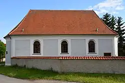 Velenice-evangelický-kostel2016w.jpg