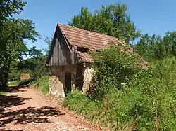 Veletiny, lisovna 141.jpg