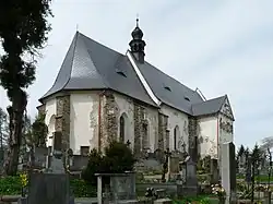 Velhartice - kostel sv. Maří Magdalény 02.jpg