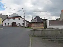 Velhartice - městský dům č. 102 na náměstí.JPG