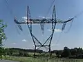 Nadzemní vedení zvlášť vysokého napětí 400 kV v Česku.