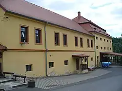 Velvěty-Panský dvůr shora.jpg