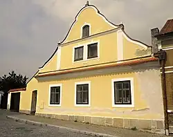 Venkovská usedlost - Komenského 106 (Nové Hrady).JPG