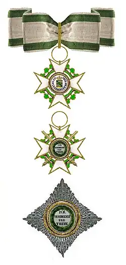 Komandér 1. třídy (kříž je zobrazen v aversu i reversu)