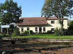 vlaková zastávka, hostinec