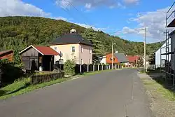 Zástavba ve vesnici