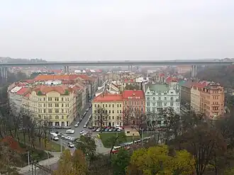 Ostrčilovo náměstí v Nuselském údolí a Nuselský most, pohled z Vyšehradu