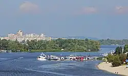 Pohled na sídliště Oboloň z Severního mostu